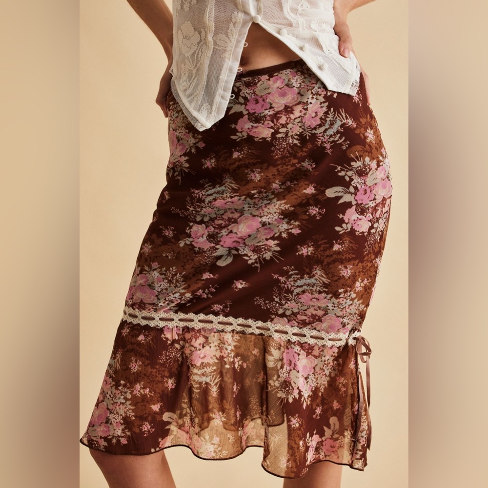 Romantic Roses Printed Midi Skirt in Chocolate Combo size 12 NWT